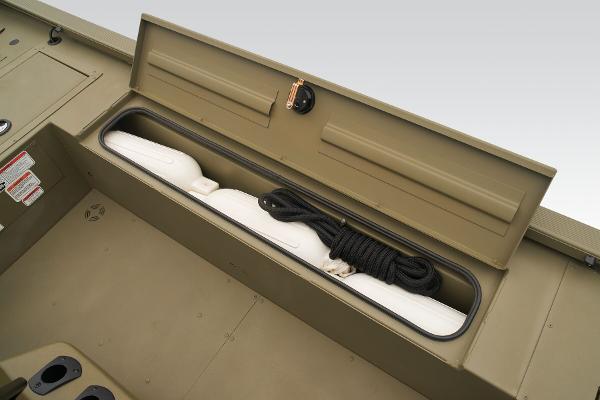 Slide: The Image of Tracker Grizzly 2072 CC Sportsman Kicker 2025 - 73