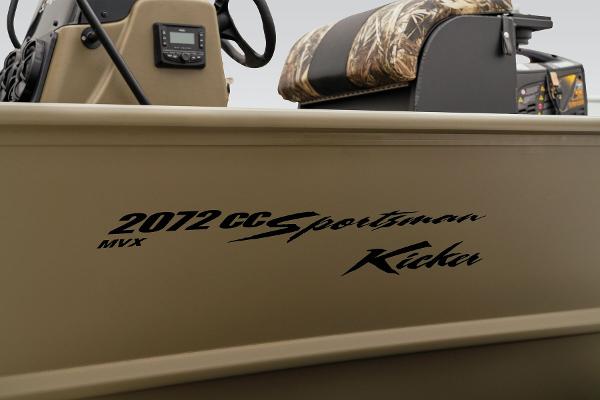 Slide: The Image of Tracker Grizzly 2072 CC Sportsman Kicker 2025 - 93