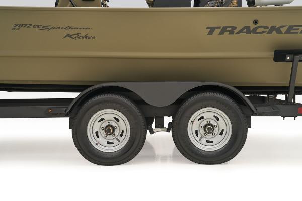 Slide: The Image of Tracker Grizzly 2072 CC Sportsman Kicker 2025 - 94