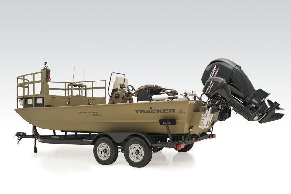 Slide: The Image of Tracker Grizzly 2072 CC Sportsman Kicker 2025 - 97
