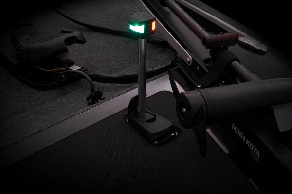 Slide: The Image of Tracker Pro 170 2024 - 32