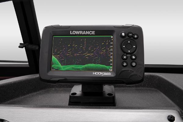 Slide: The Image of Tracker Pro Guide V-175 WT 2024 - 29