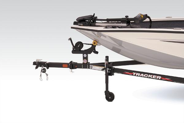 Slide: The Image of Tracker Pro Team 175 TF 2024 - 18