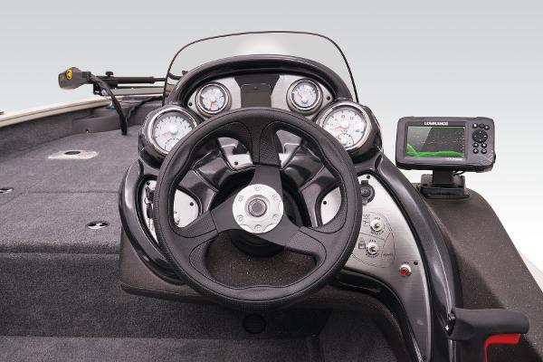 Slide: The Image of Tracker Pro Team 175 TF 2024 - 28