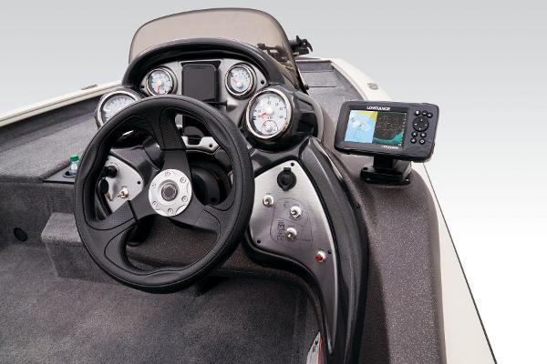 Slide: The Image of Tracker Pro Team 175 TXW 2024 - 26