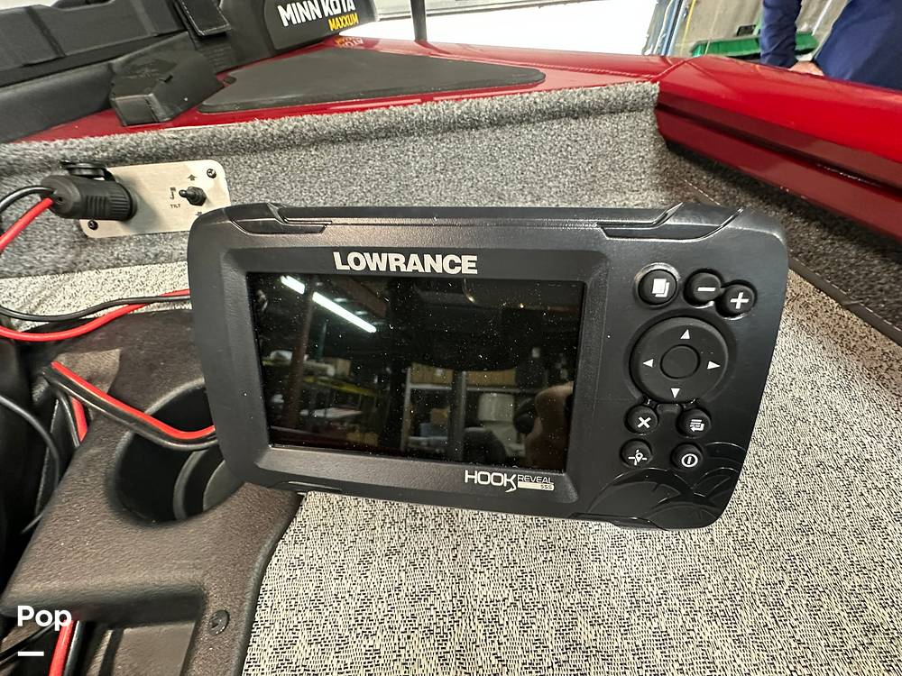 Slide: The Image of Tracker Pro Team 190 TX 2023 - 30