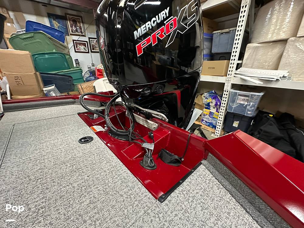 Slide: The Image of Tracker Pro Team 190 TX 2023 - 44