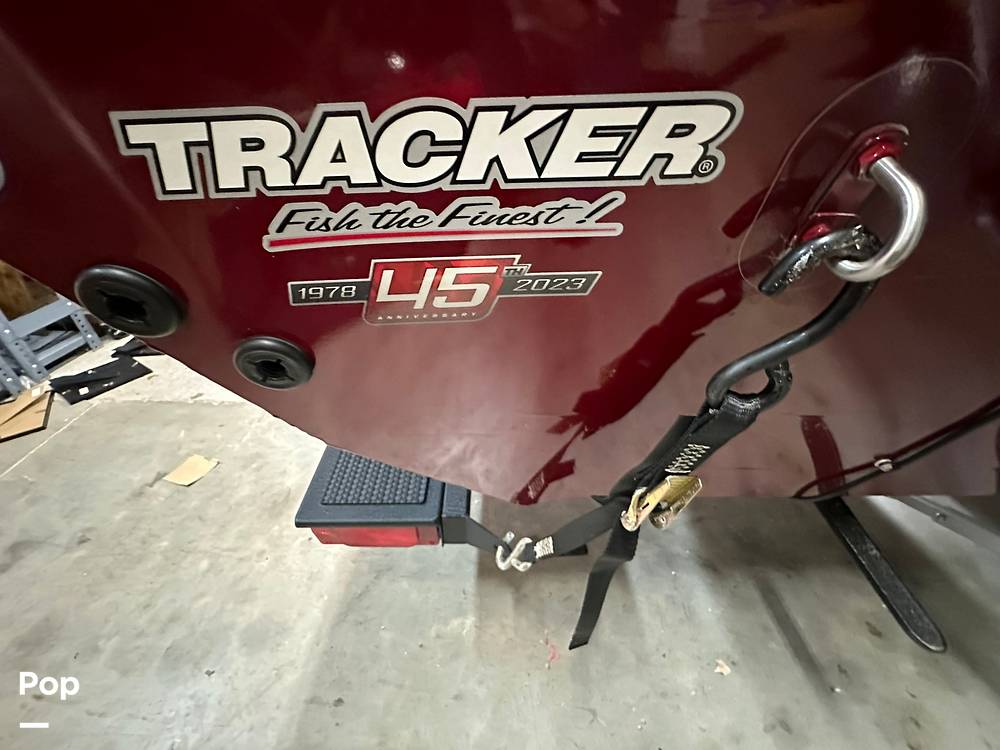 Slide: The Image of Tracker Pro Team 190 TX 2023 - 59
