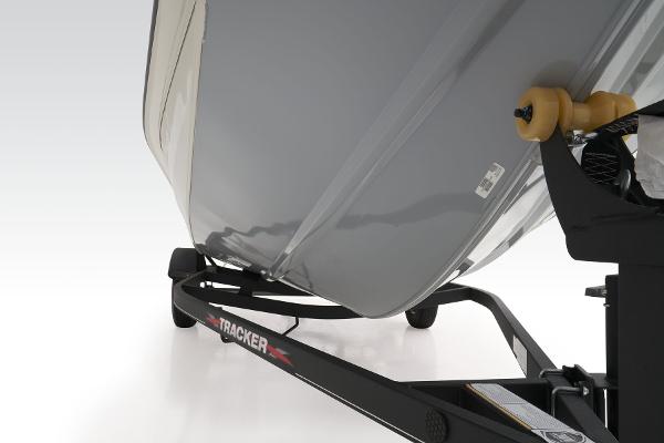 Slide: The Image of Tracker Pro Team 190 TX 2024 - 11
