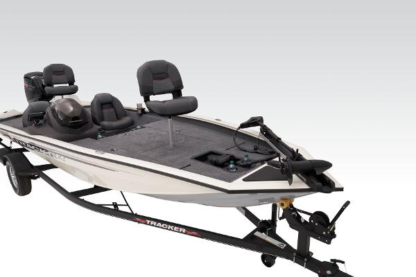 Slide: The Image of Tracker Pro Team 190 TX 2024 - 12