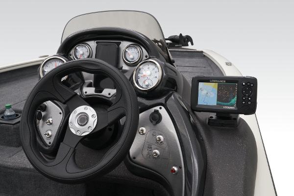 Slide: The Image of Tracker Pro Team 190 TX 2024 - 24