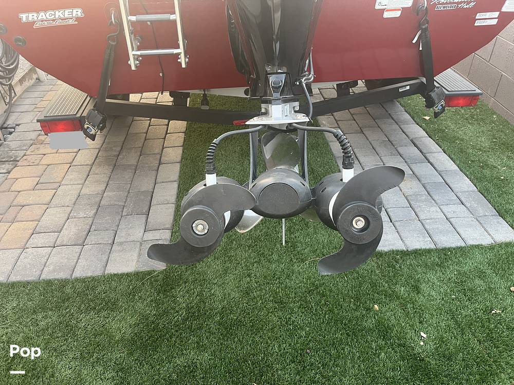 Slide: The Image of Tracker Pro Team 195 TWX 2021 - 15487628