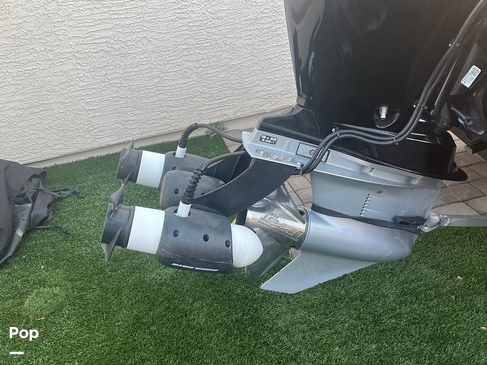 Slide: The Image of Tracker Pro Team 195 TWX 2021 - 15487629