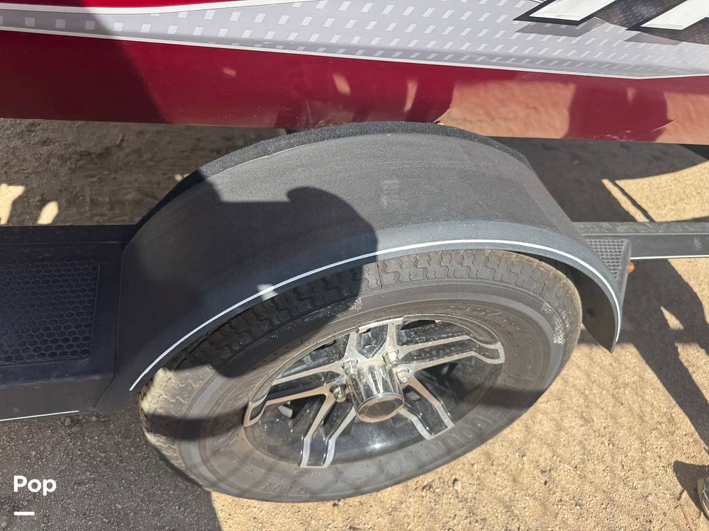 Slide: The Image of Tracker Pro Team 195 TWX 2021 - 15496651