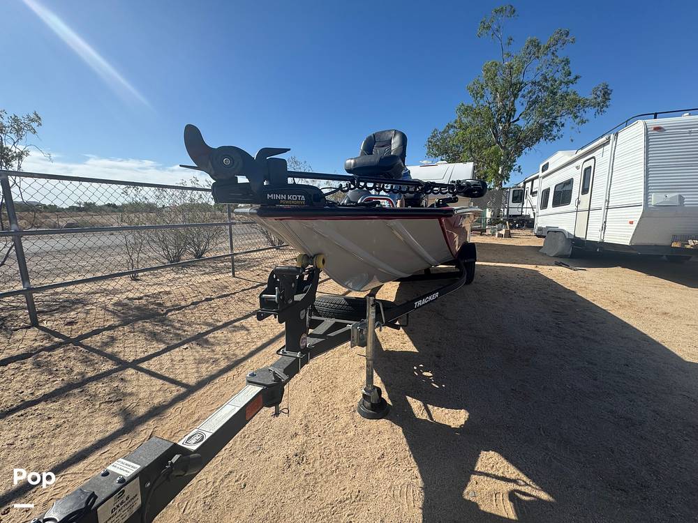 Slide: The Image of Tracker Pro Team 195 TWX 2021 - 15496866