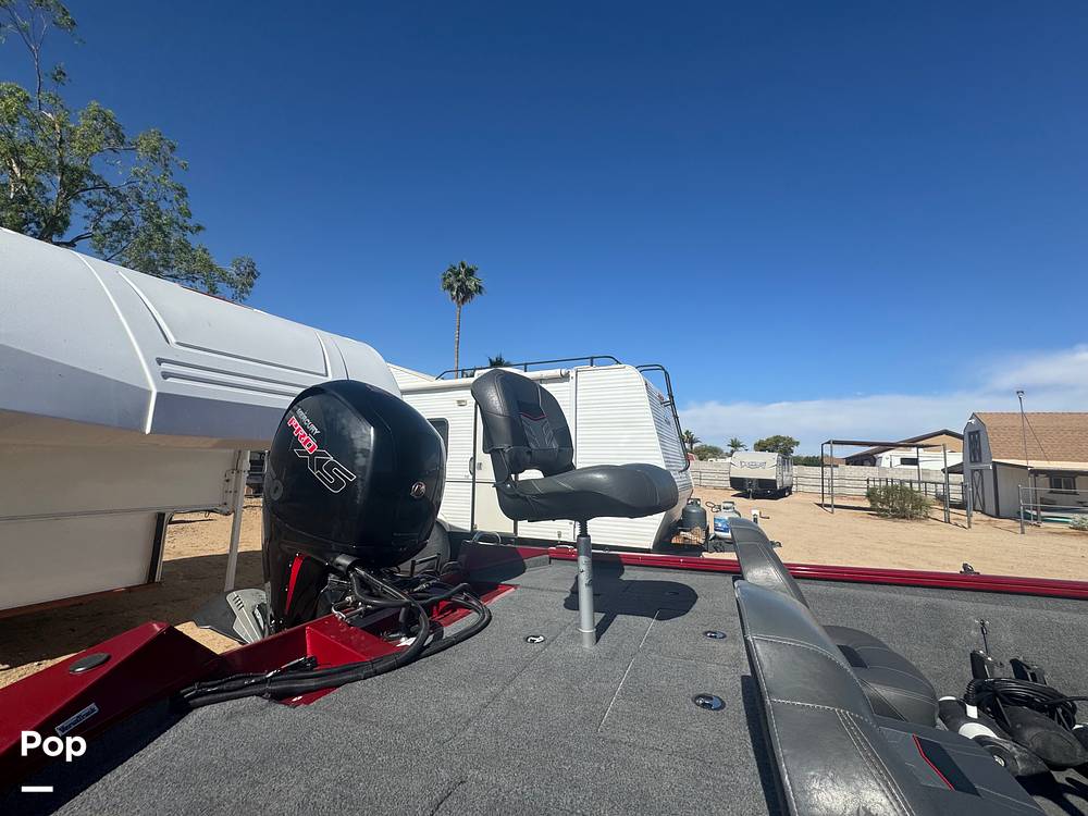 Slide: The Image of Tracker Pro Team 195 TWX 2021 - 15509414