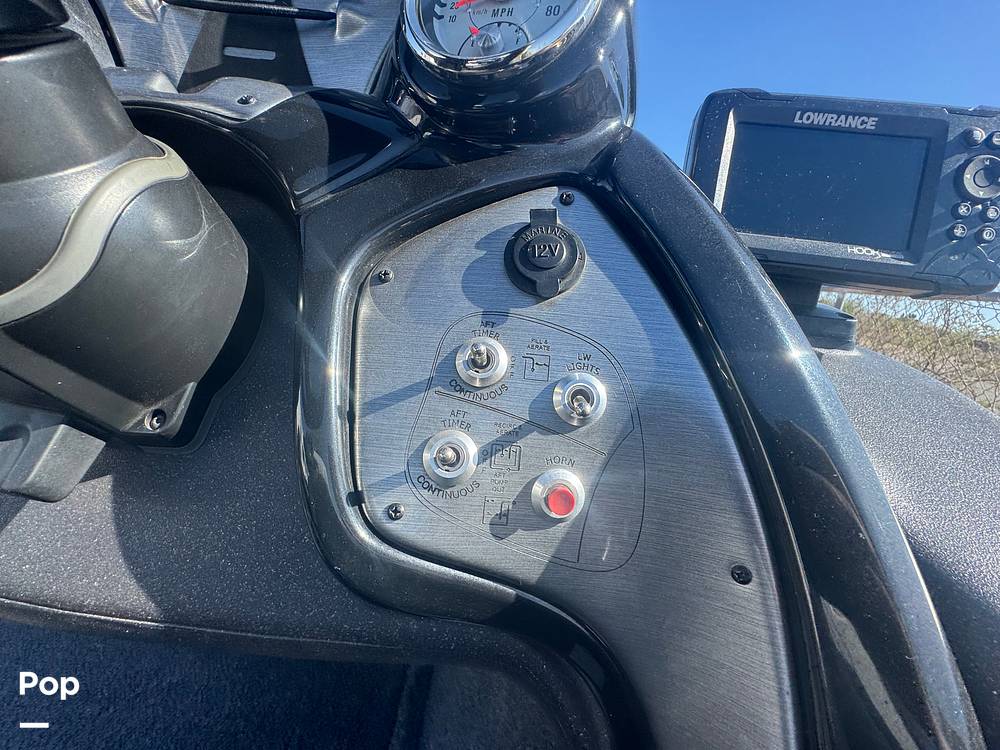 Slide: The Image of Tracker Pro Team 195 TWX 2021 - 15509417