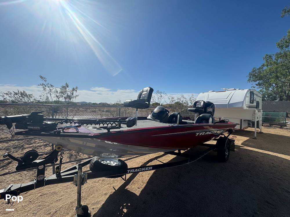 Slide: The Image of Tracker Pro Team 195 TWX 2021 - 15544730