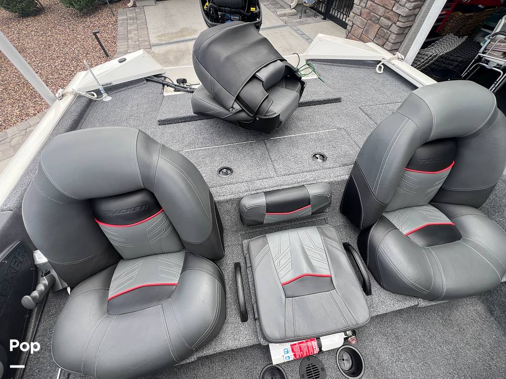 Slide: The Image of Tracker Pro Team 195 TXW 2023 - 15358645