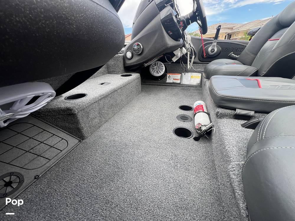 Slide: The Image of Fire Extinguisher - 15358653