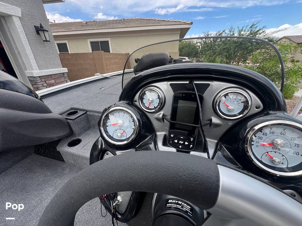 Slide: The Image of Console - 15358696