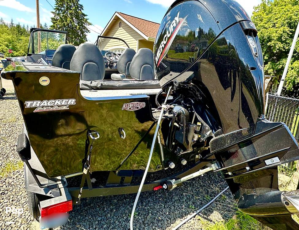 Slide: The Image of Tracker Targa 18 WT 2022 - 18