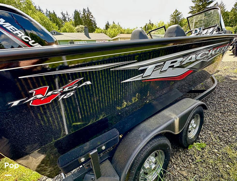 Slide: The Image of Tracker Targa 18 WT 2022 - 24