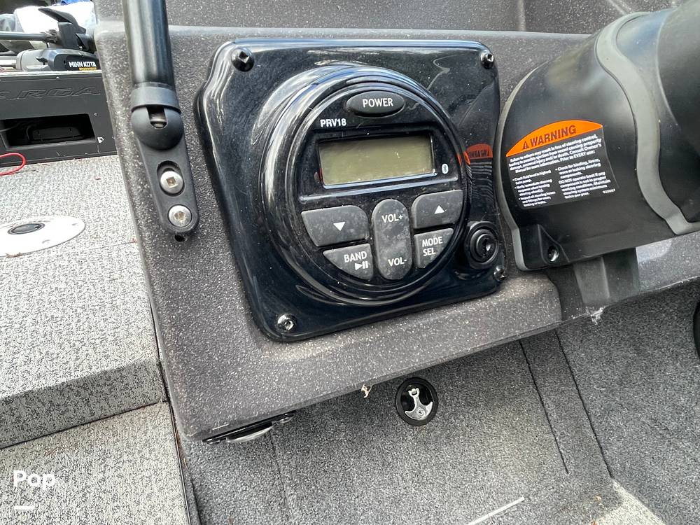 Slide: The Image of Tracker Targa 18WT 2023 - 15178505