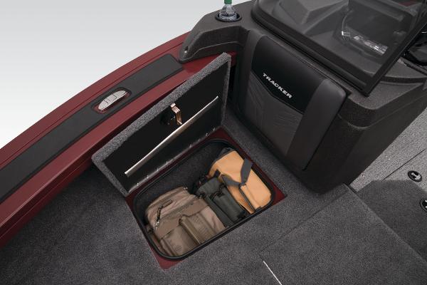Slide: The Image of Tracker Targa V-18 Combo - 13