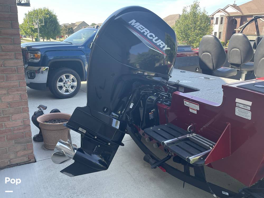 Slide: The Image of Tracker Targa V-18 WT 2021 - 15819386