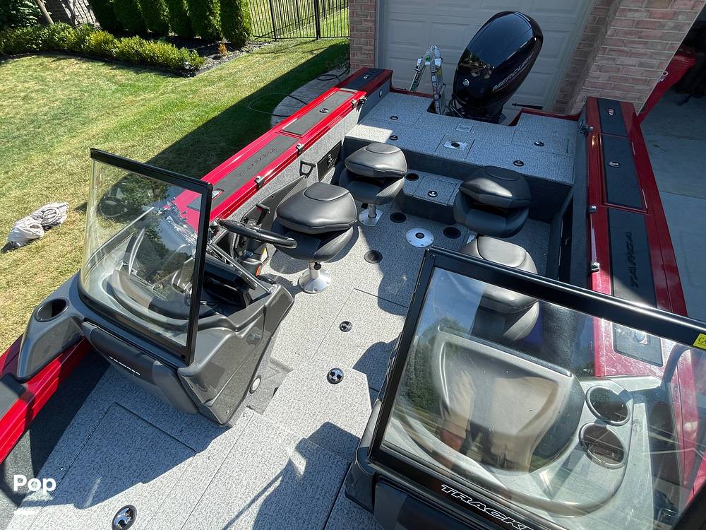 Slide: The Image of Tracker Targa V-18 WT 2021 - 15819380