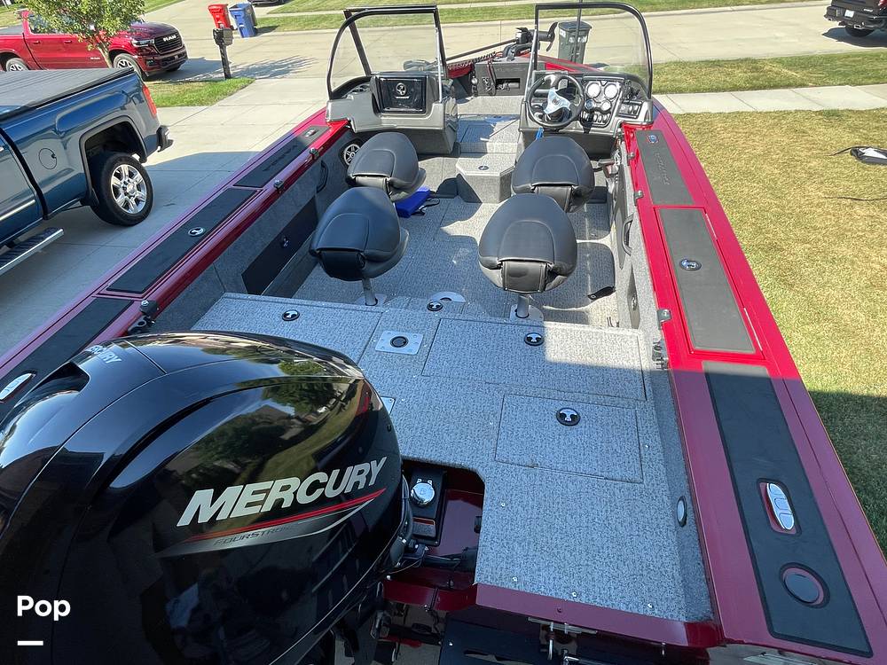 Slide: The Image of Tracker Targa V-18 WT 2021 - 15822304