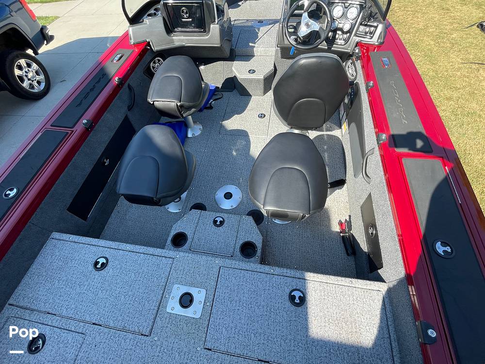 Slide: The Image of Tracker Targa V-18 WT 2021 - 15822305