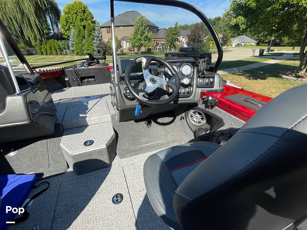 Slide: The Image of Tracker Targa V-18 WT 2021 - 15822306