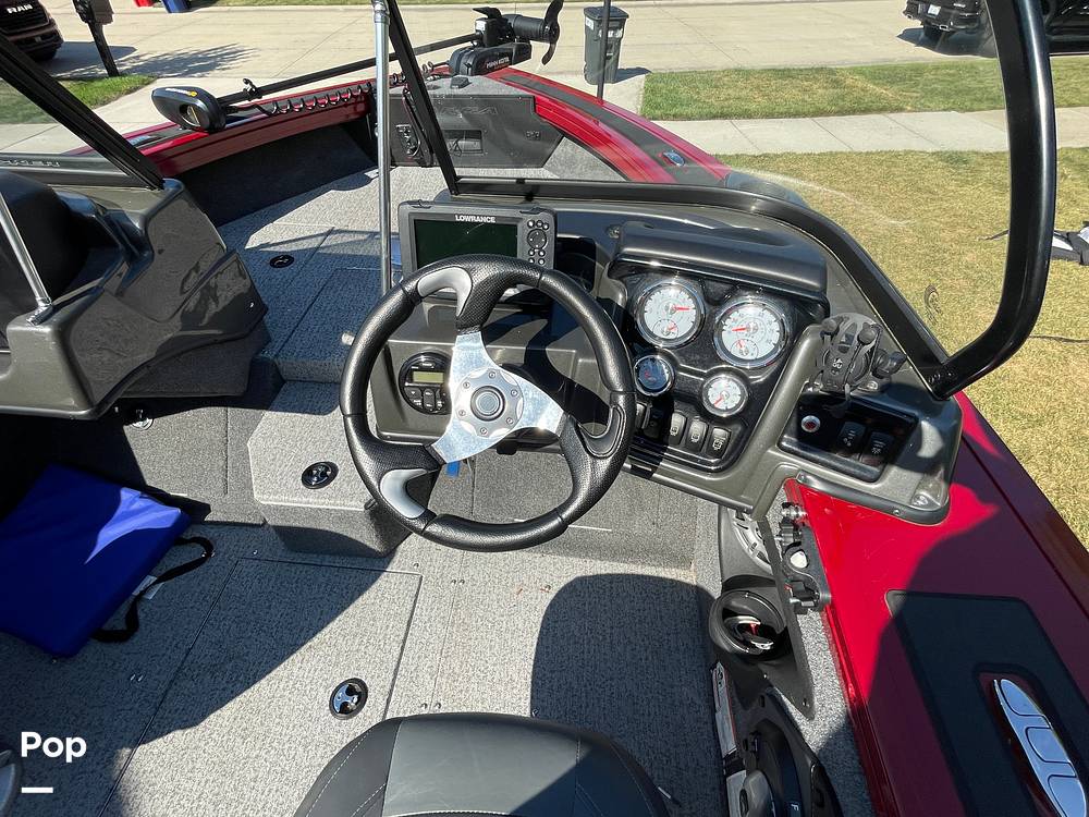 Slide: The Image of Tracker Targa V-18 WT 2021 - 15822316