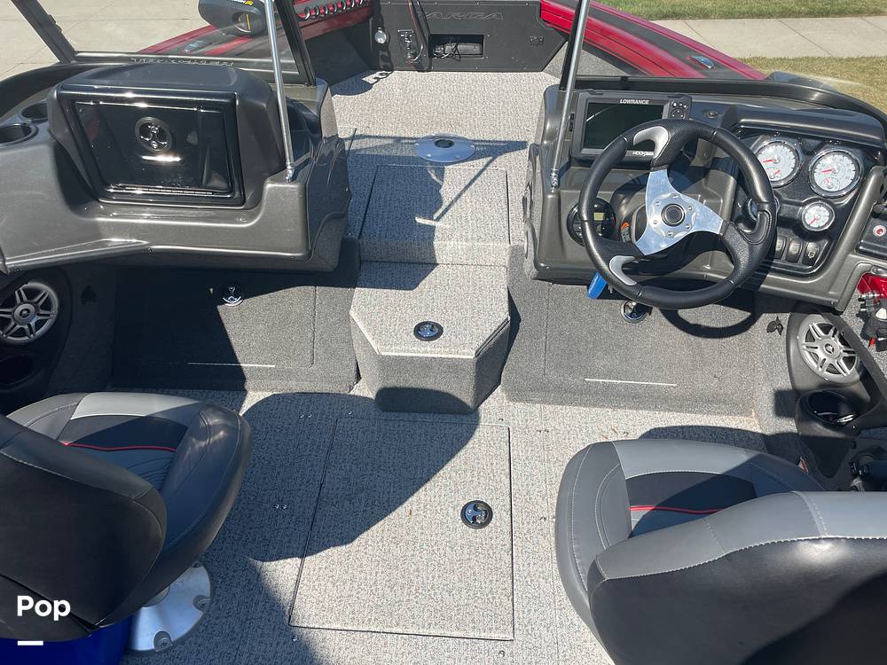 Slide: The Image of Tracker Targa V-18 WT 2021 - 15822323