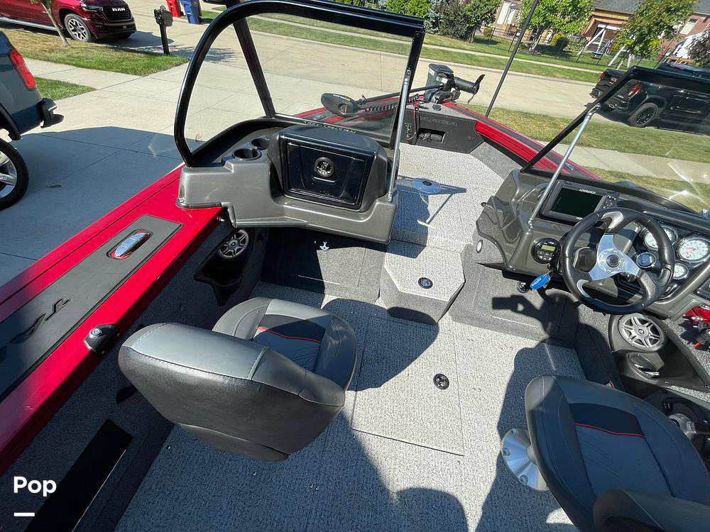 Slide: The Image of Tracker Targa V-18 WT 2021 - 15822324