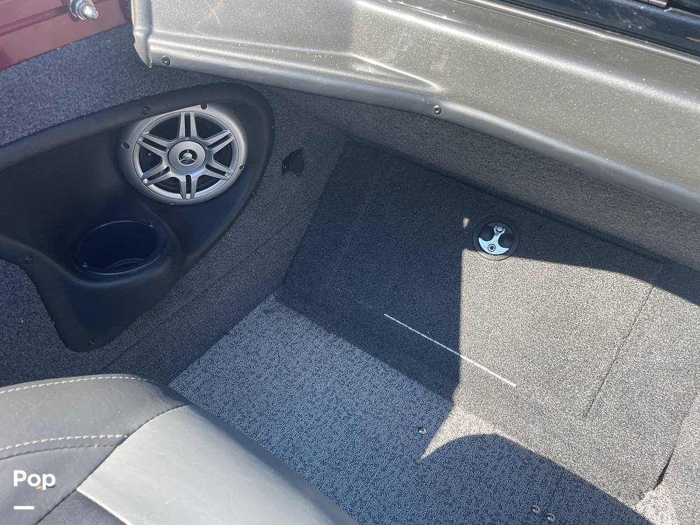 Slide: The Image of Tracker Targa V-18 WT 2021 - 15822331