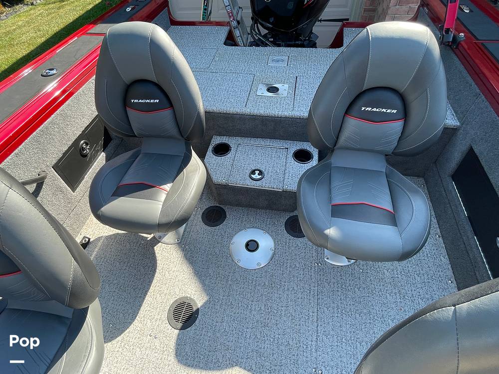 Slide: The Image of Tracker Targa V-18 WT 2021 - 15822336