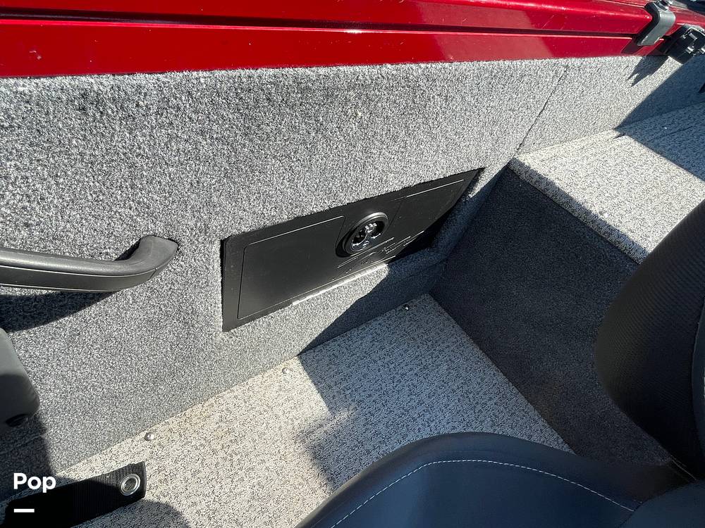 Slide: The Image of Tracker Targa V-18 WT 2021 - 15822338