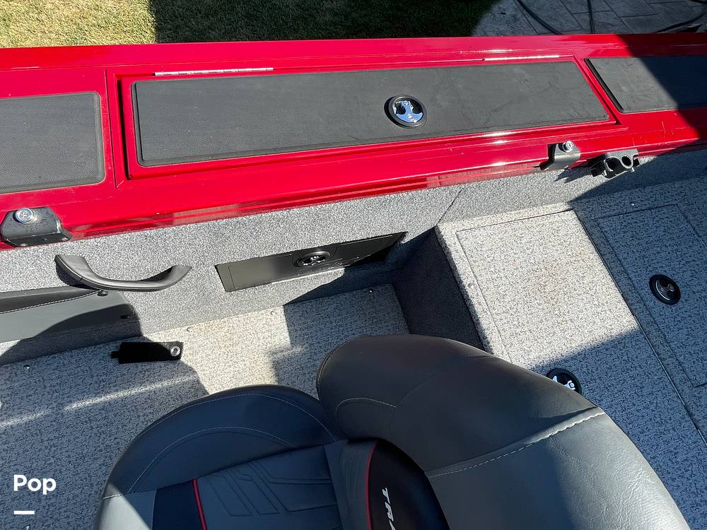 Slide: The Image of Tracker Targa V-18 WT 2021 - 15822340