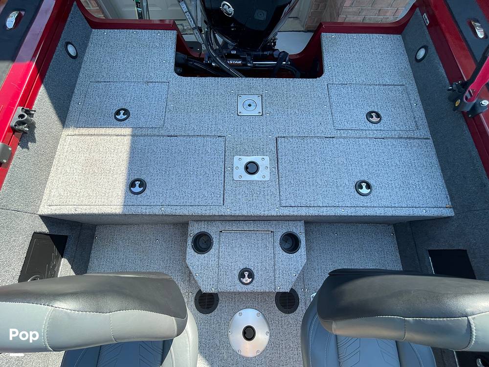 Slide: The Image of Tracker Targa V-18 WT 2021 - 15822351