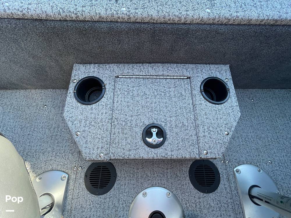 Slide: The Image of Tracker Targa V-18 WT 2021 - 15822352