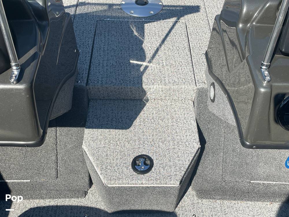 Slide: The Image of Tracker Targa V-18 WT 2021 - 15822373