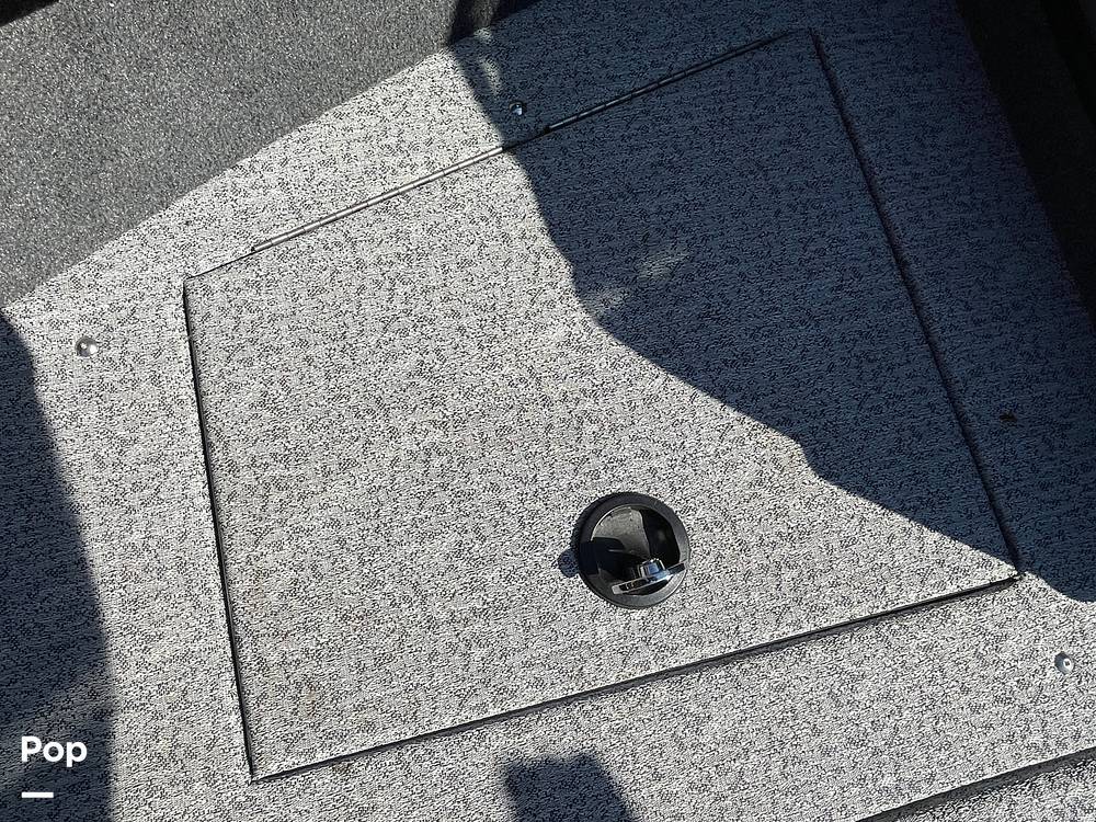 Slide: The Image of Tracker Targa V-18 WT 2021 - 15822381