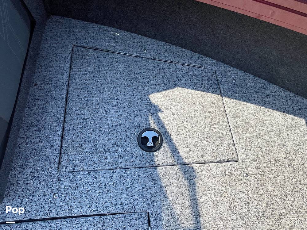 Slide: The Image of Tracker Targa V-18 WT 2021 - 15822388