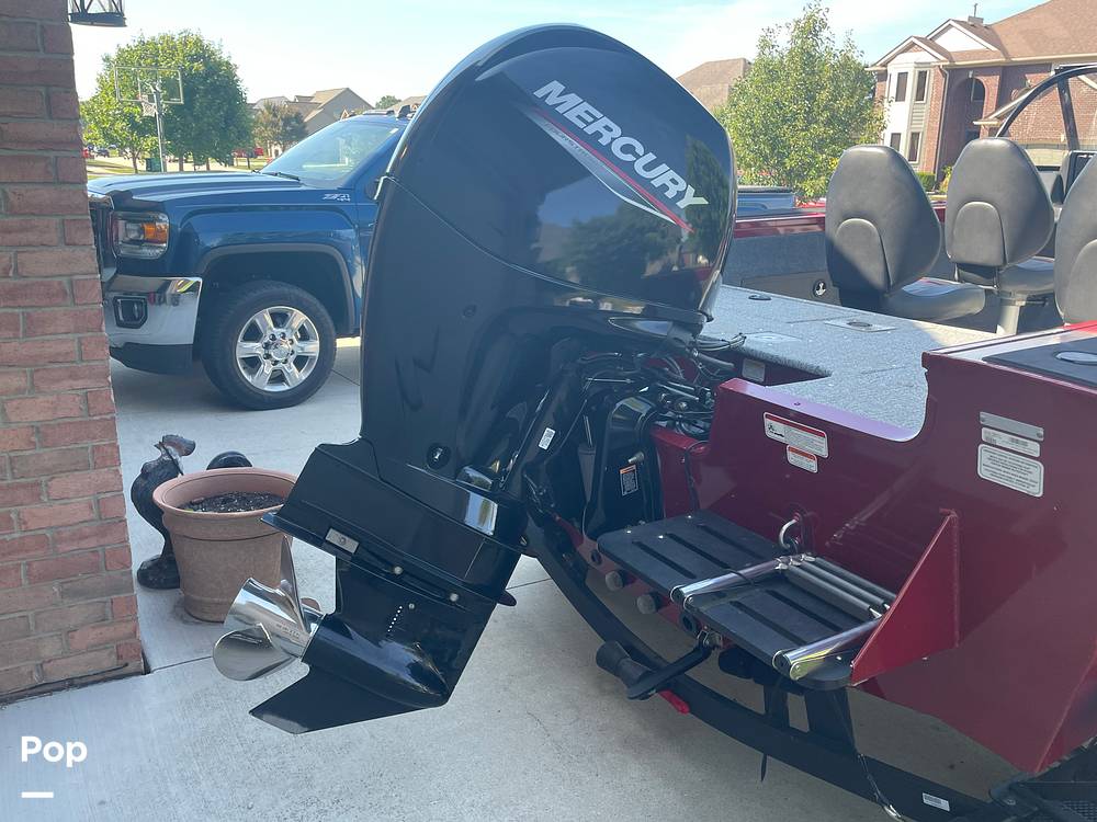 Slide: The Image of Tracker Targa V-18 WT 2021 - 15822403