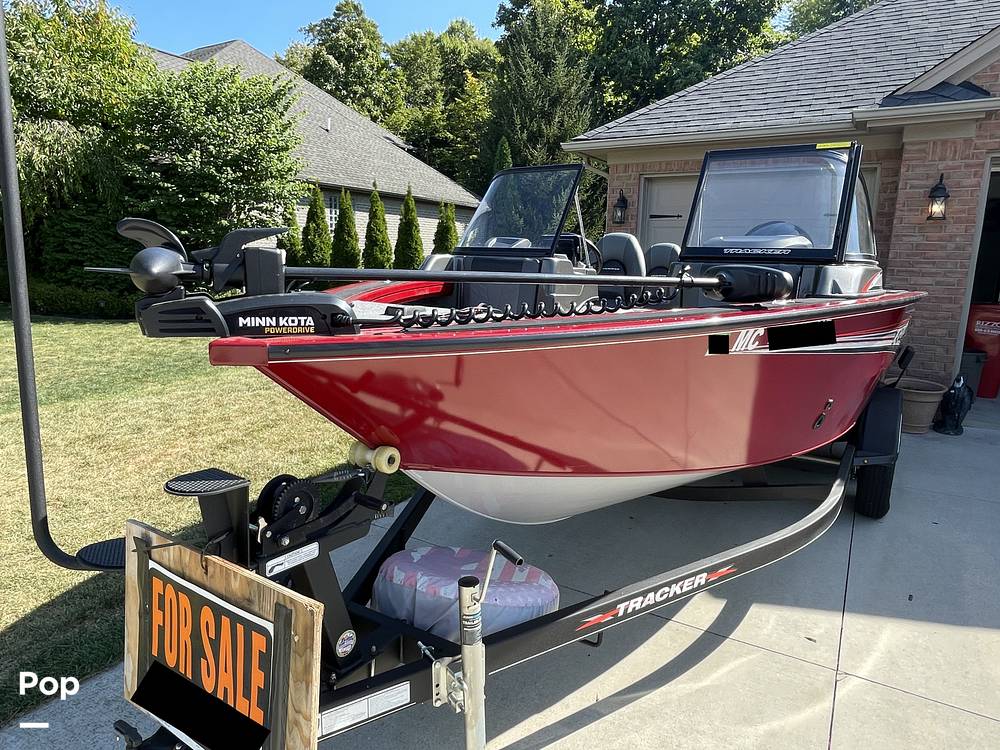 Slide: The Image of Tracker Targa V-18 WT 2021 - 15822421