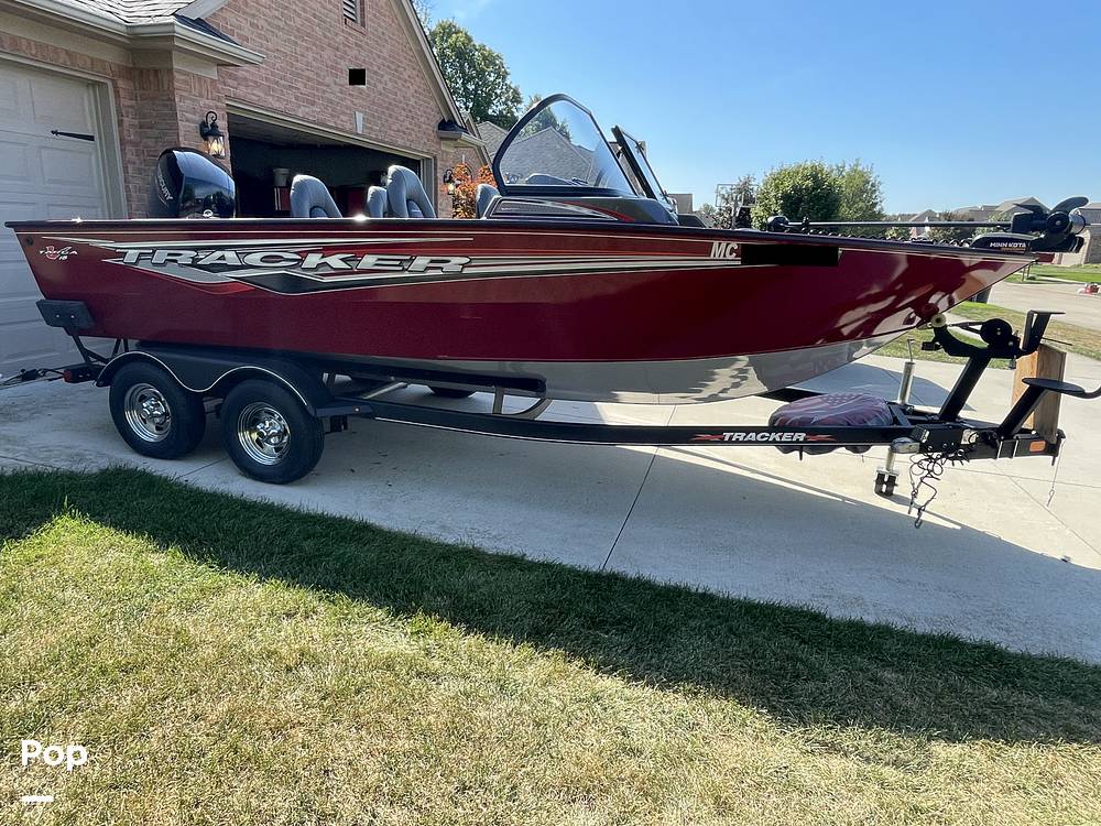 Slide: The Image of Tracker Targa V-18 WT 2021 - 15822423