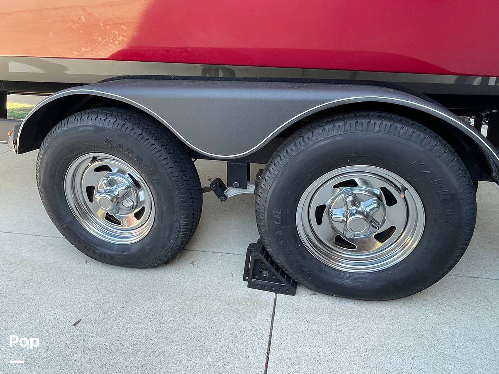 Slide: The Image of Tracker Targa V-18 WT 2021 - 15822443